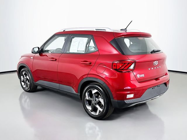 Used 2024 Hyundai Venue SEL image 6
