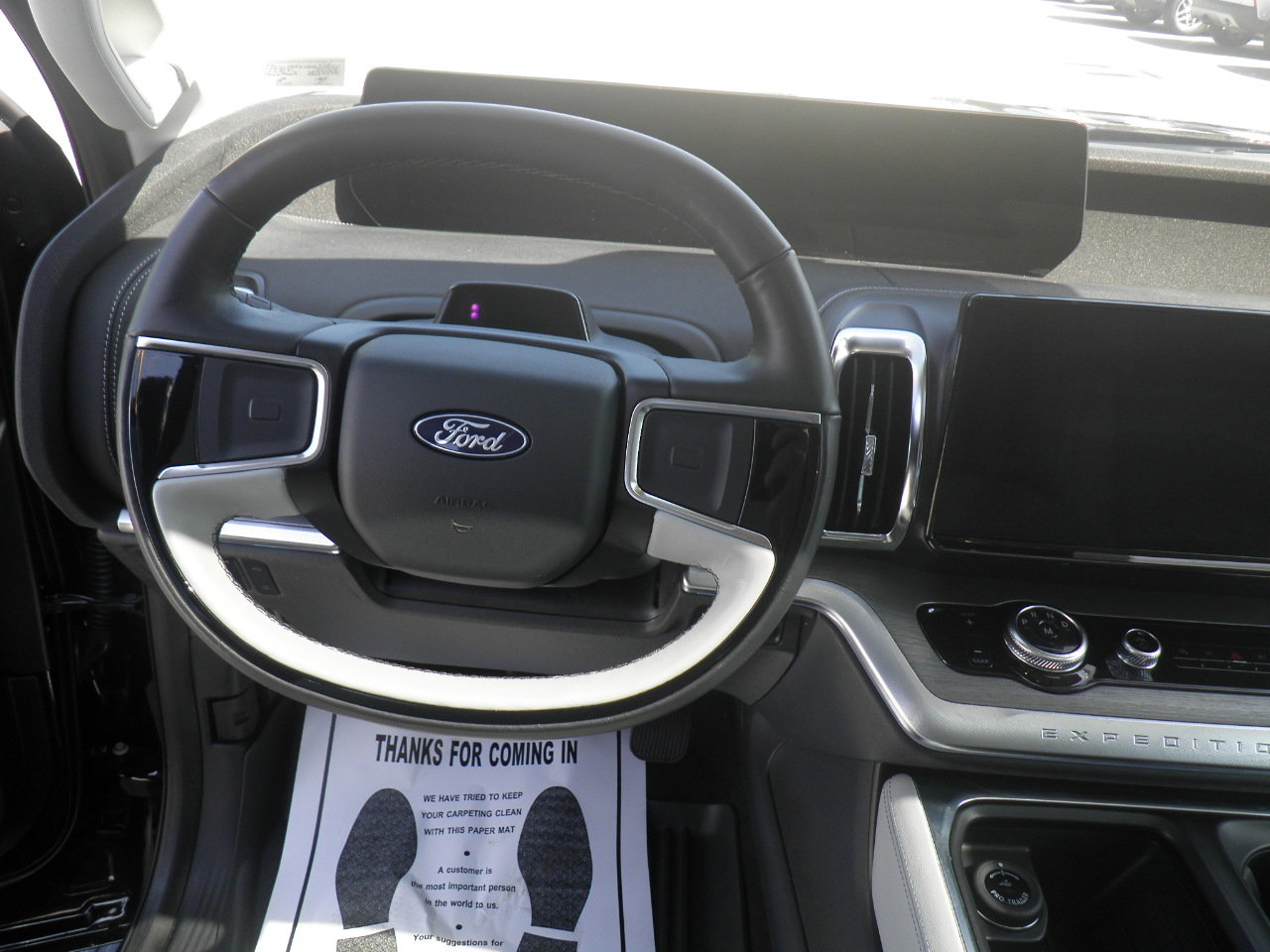 Certified 2025 Ford Expedition Platinum image 21