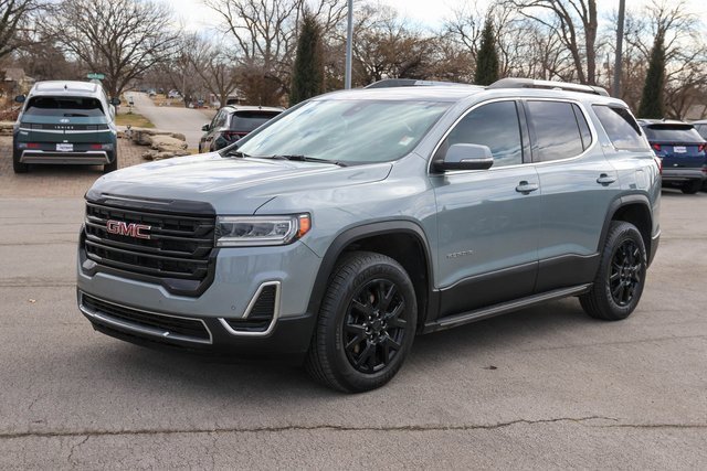 Used 2023 GMC Acadia SLE w/ Driver Convenience Package image 6