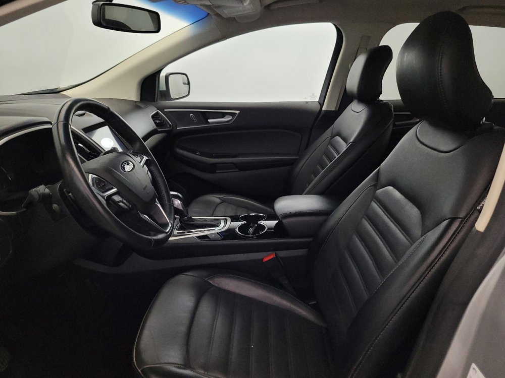 Used 2018 Ford Edge SEL w/ Equipment Group 201A AWD/4WD image 17