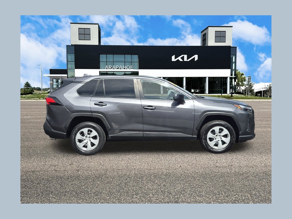 Used 2025 Toyota RAV4 LE AWD/4WD image 1
