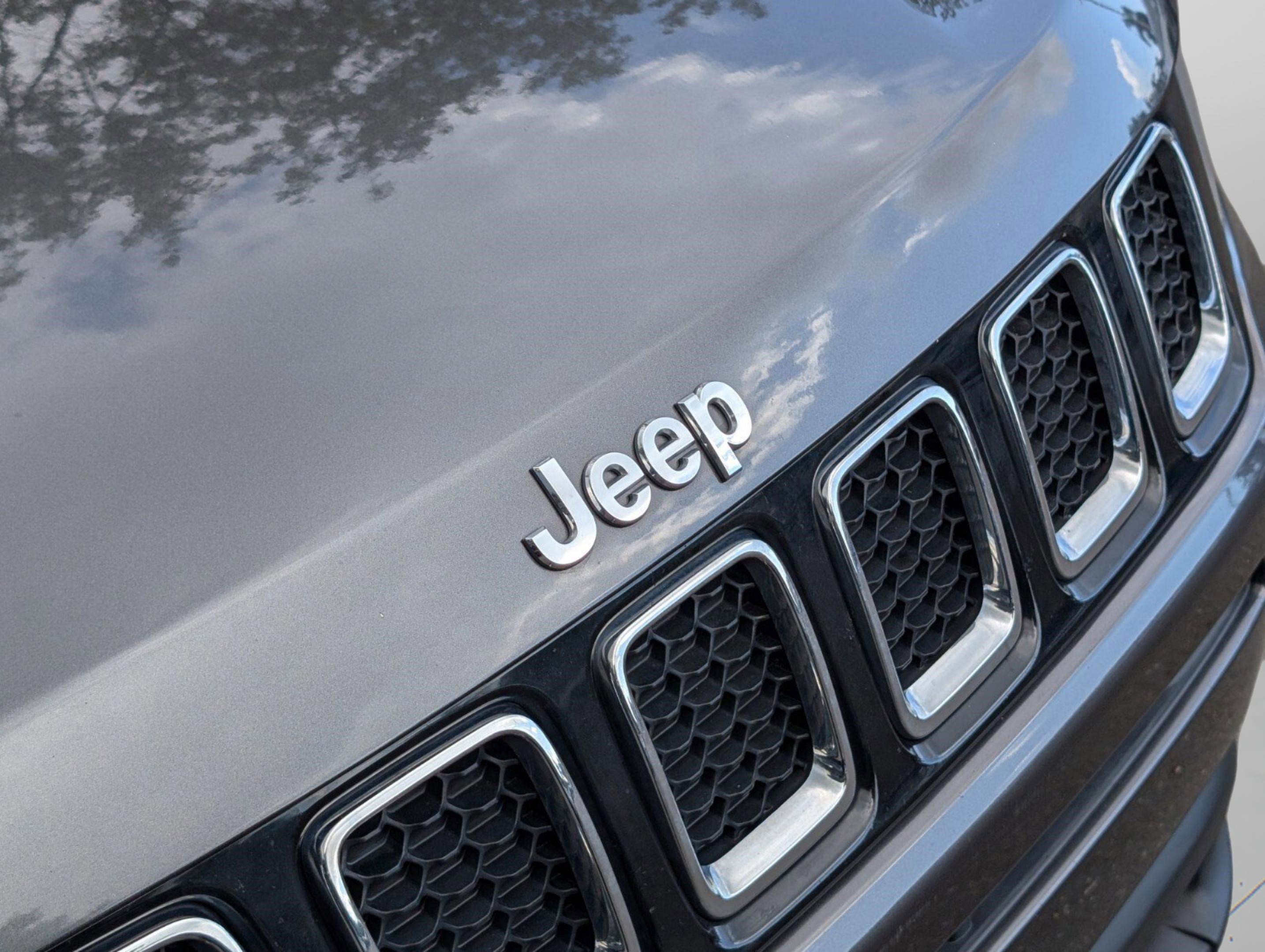 Used 2019 Jeep Compass Latitude image 23