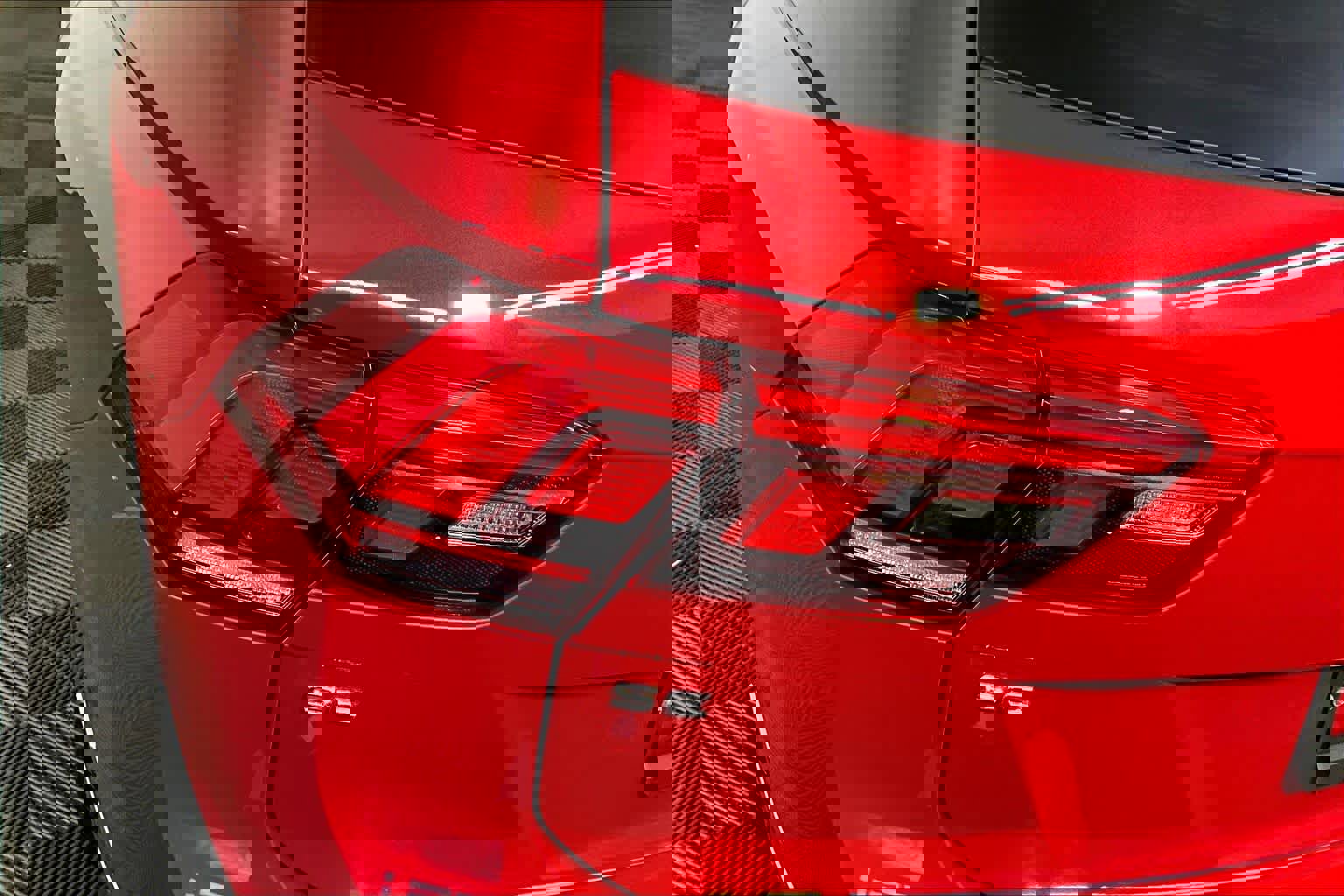 Used 2022 Volkswagen Tiguan SE w/ Panoramic Sunroof Package AWD/4WD image 28