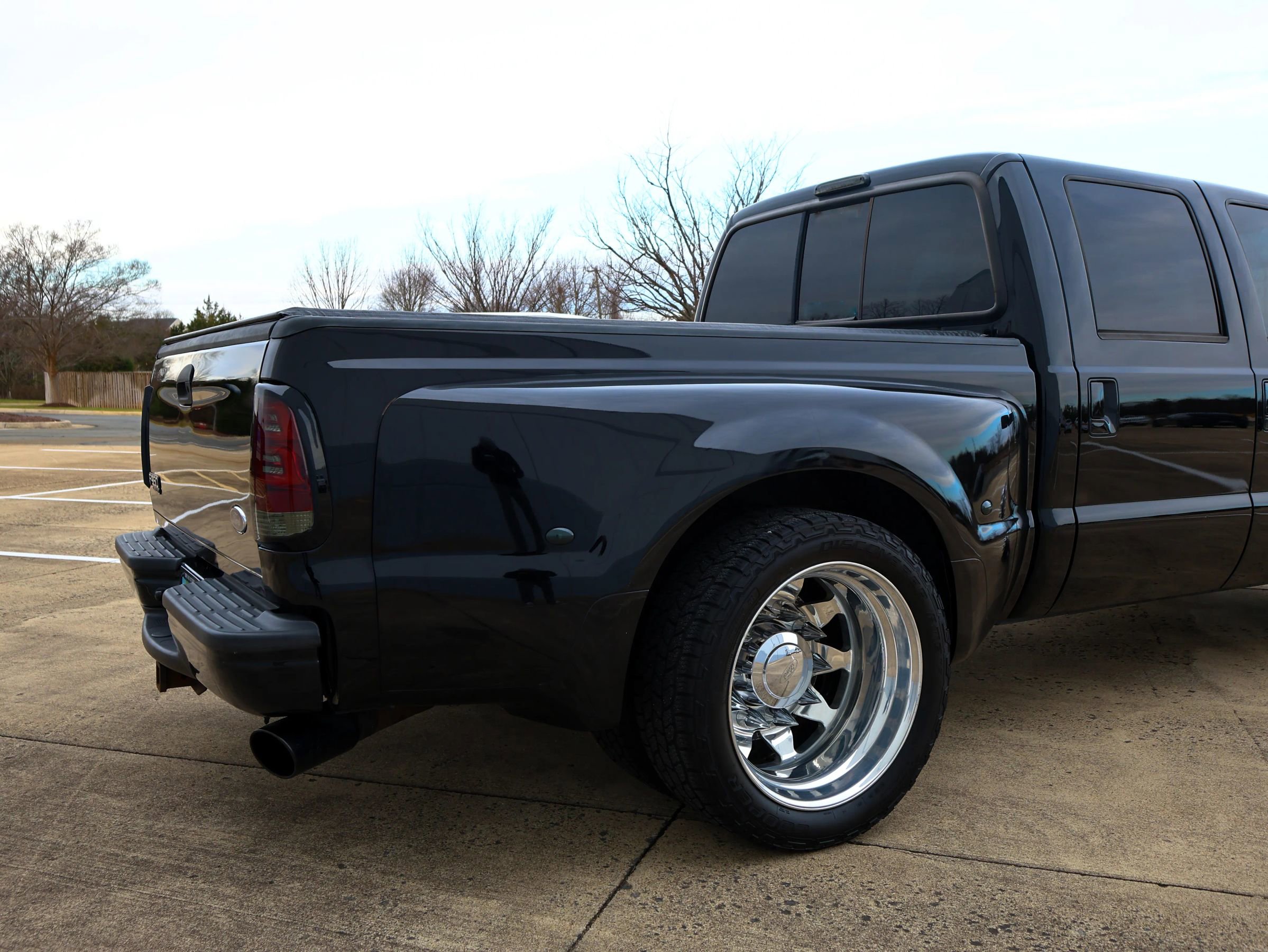 Used 2003 Ford F350 XLT image 11