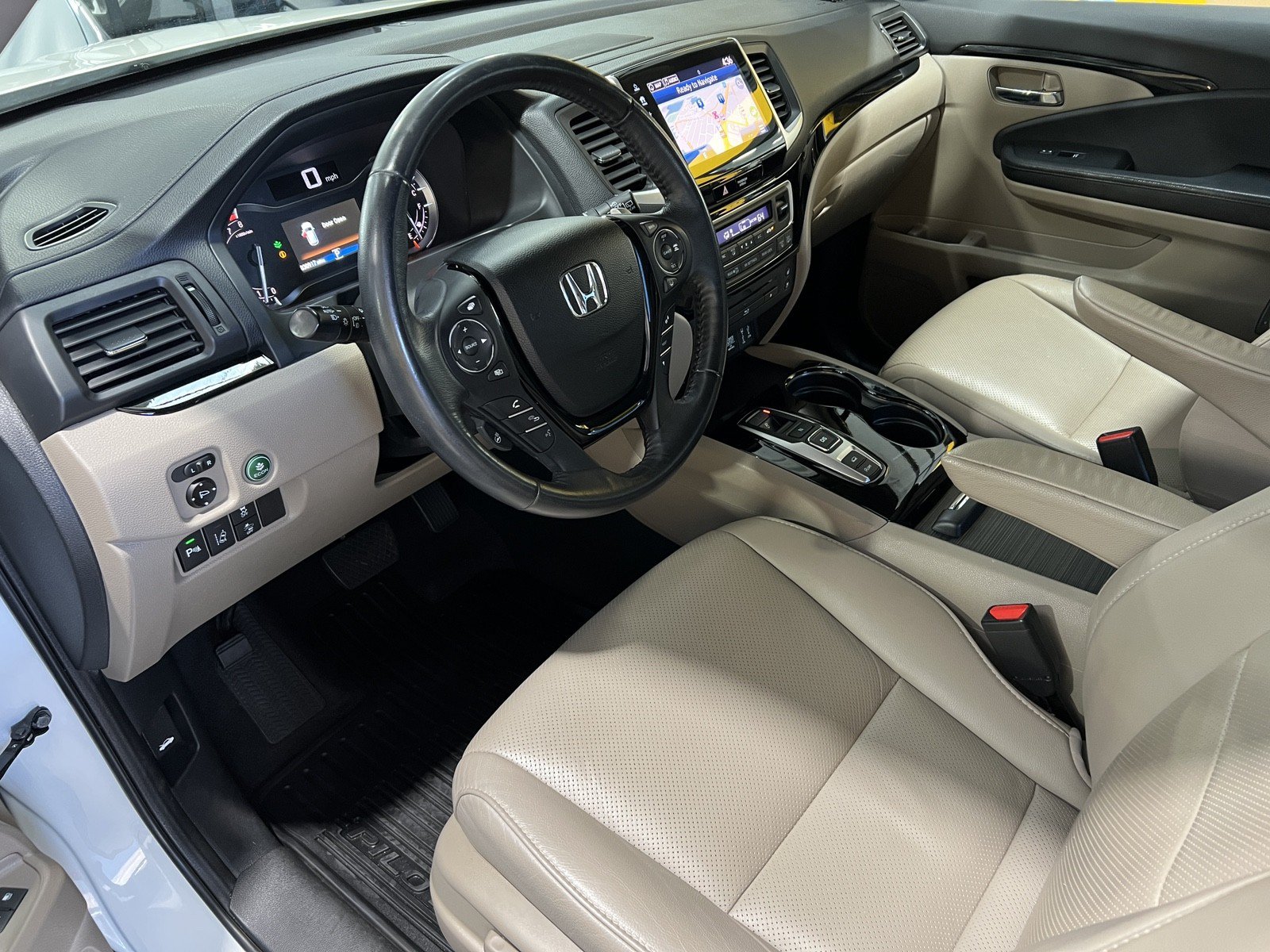 Used 2017 Honda Pilot Elite image 14