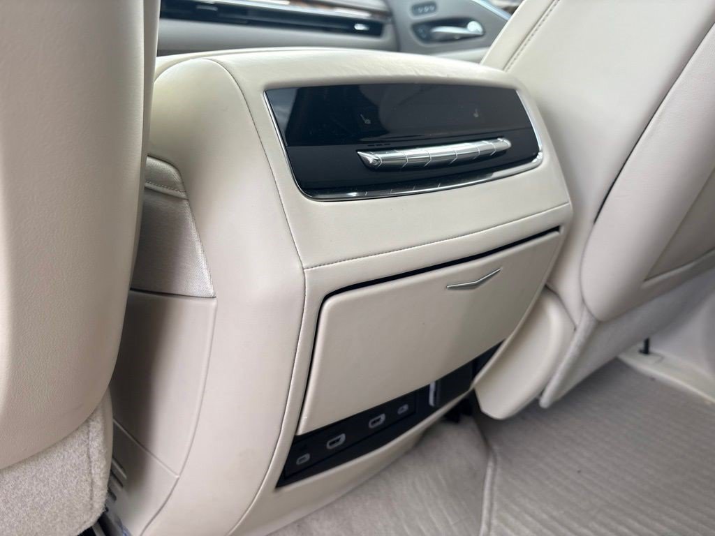 Certified 2023 Cadillac Escalade Premium Luxury Platinum w/ LPO, Radiant Package AWD/4WD image 19