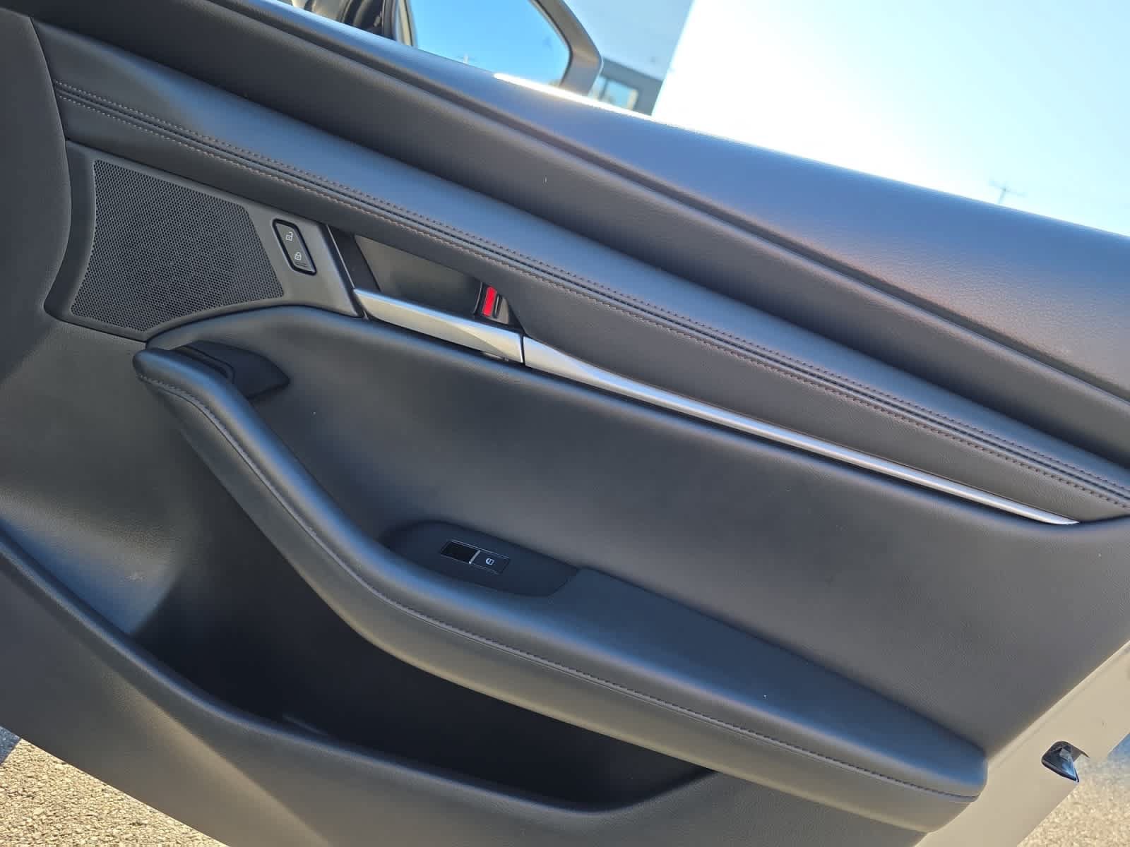 Used 2025 MAZDA MAZDA3 s FWD image 19