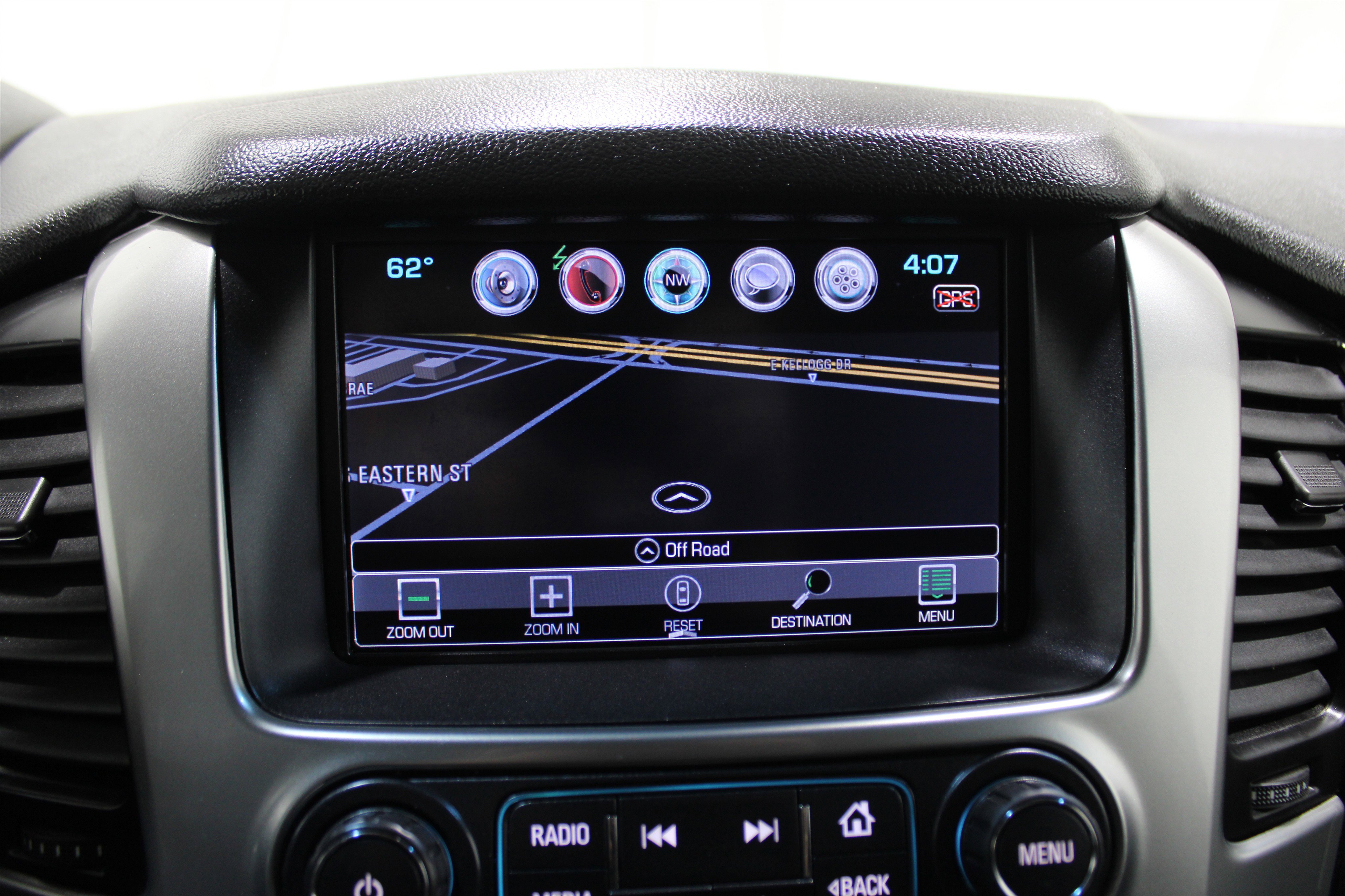 Used 2016 Chevrolet Suburban LTZ image 17