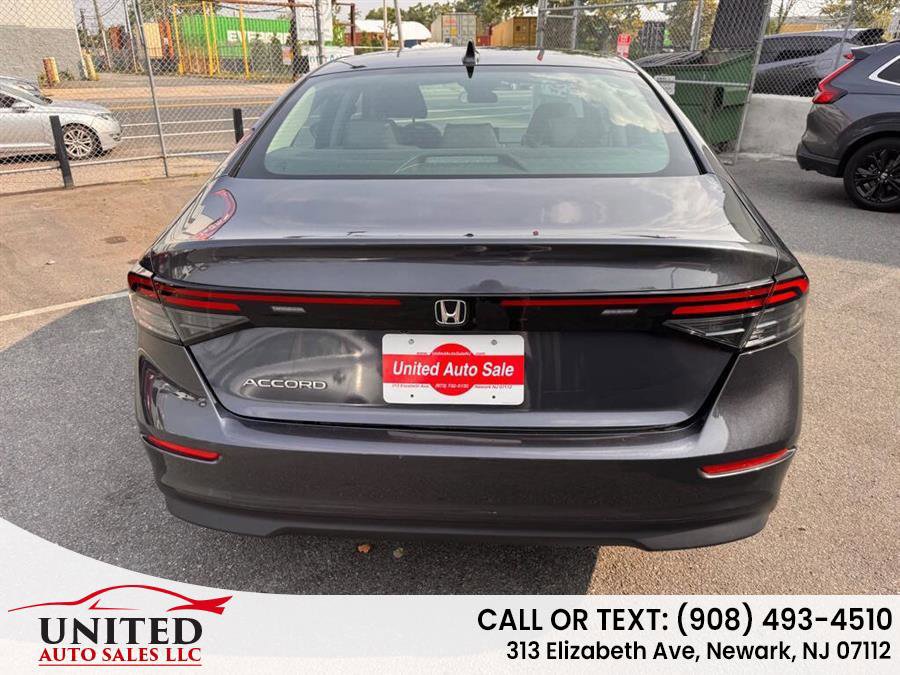 Used 2023 Honda Accord EX image 6