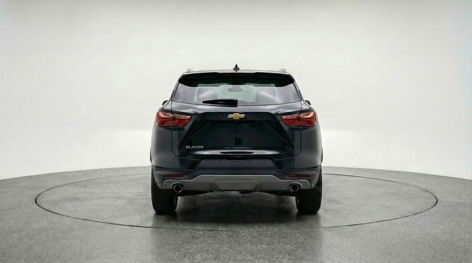 Used 2025 Chevrolet Blazer LT FWD image 6