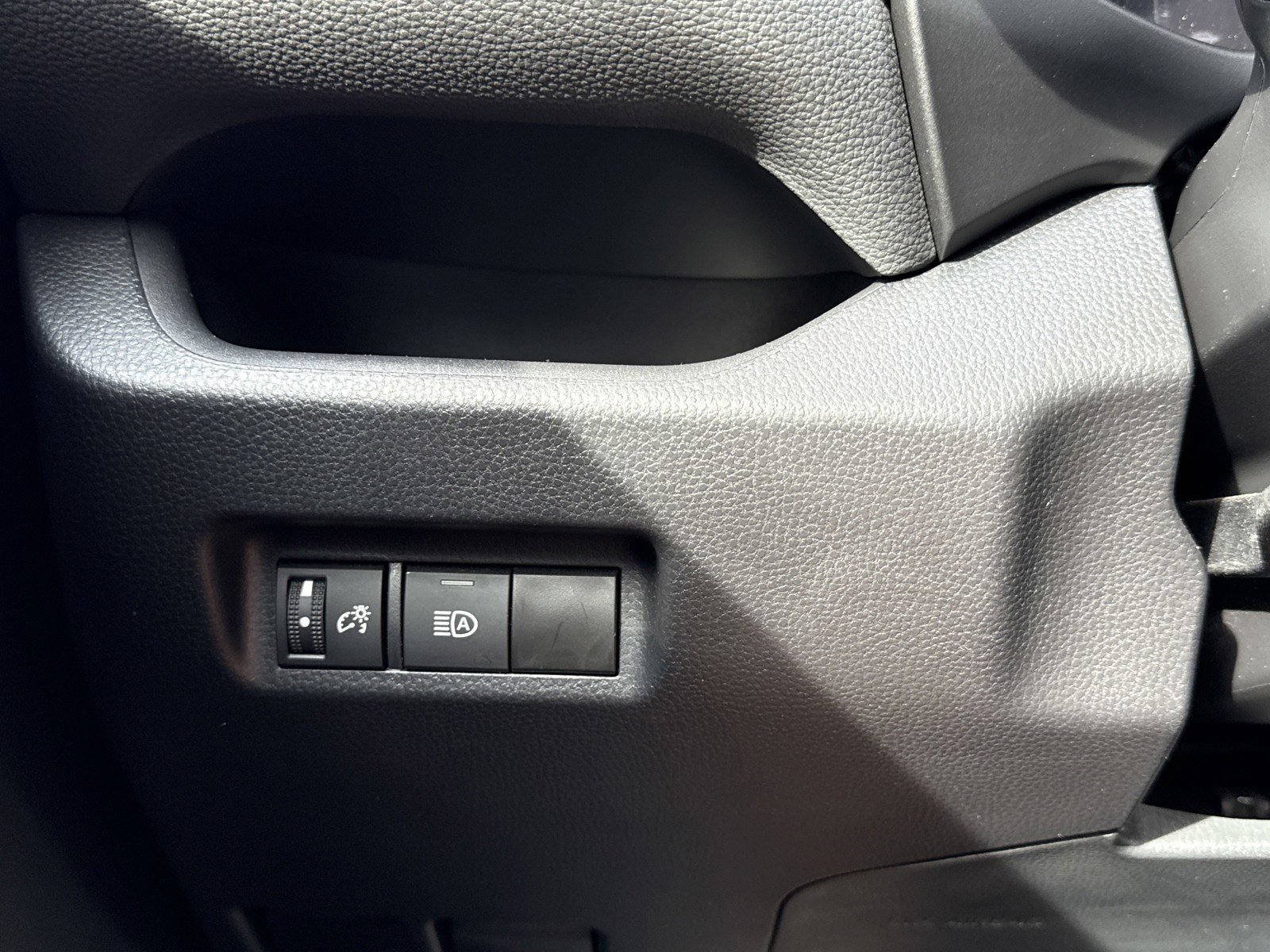 Used 2024 Toyota RAV4 XLE image 18