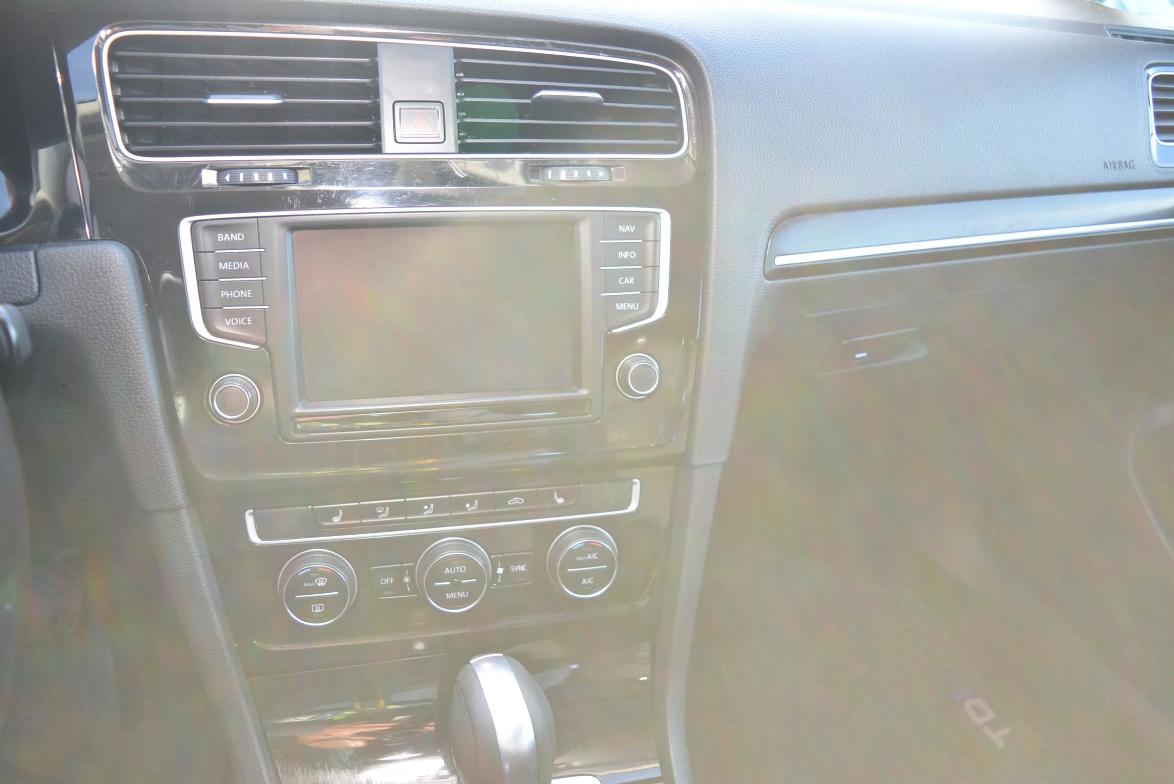 Used 2016 Volkswagen Golf SEL image 24