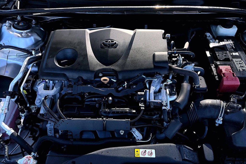 Used 2018 Toyota Camry LE FWD image 31