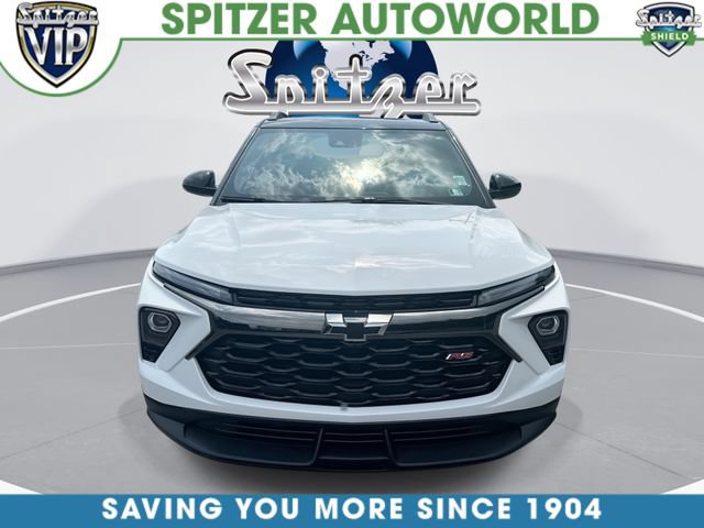 Used 2024 Chevrolet TrailBlazer RS w/ Convenience Package AWD/4WD image 3
