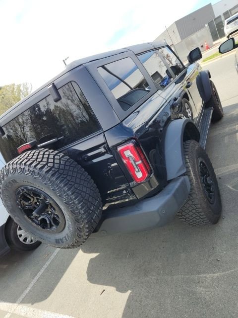 Used 2024 Ford Bronco Wildtrak image 3