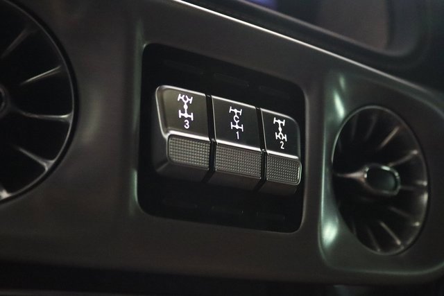 Used 2022 Mercedes-Benz G 550 image 27