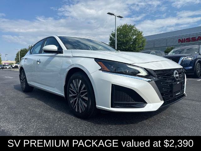 Certified 2023 Nissan Altima 2.5 SV w/ SV Premium Package AWD/4WD image 2