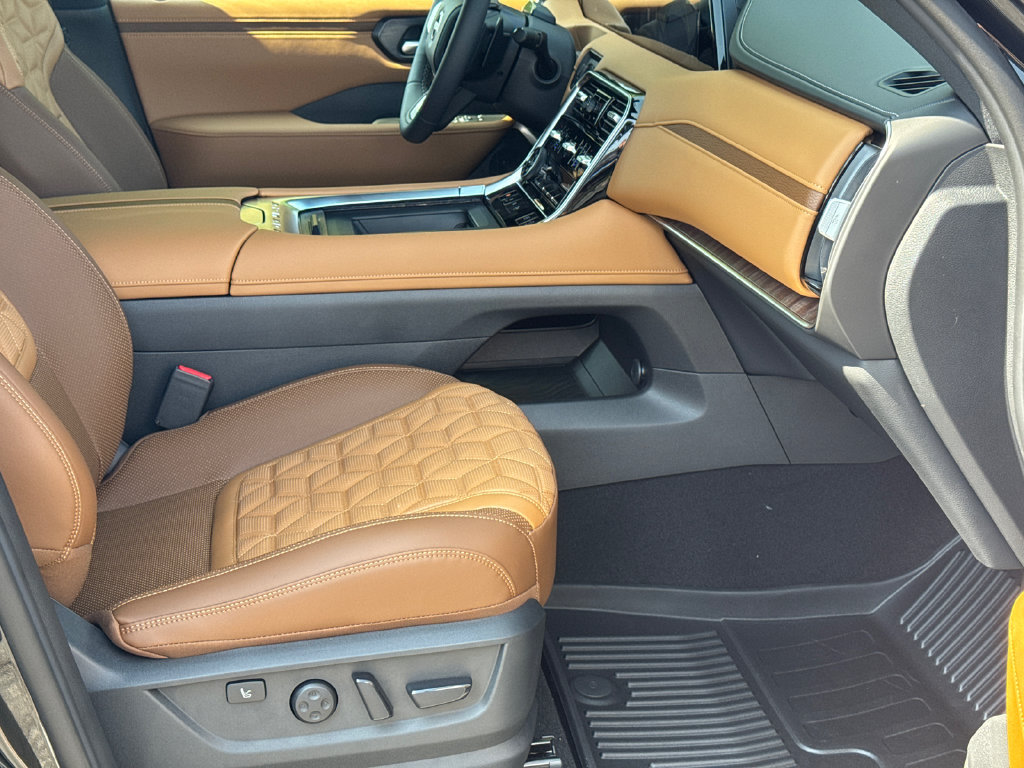 New 2026 Nissan Armada Platinum Reserve AWD/4WD image 16