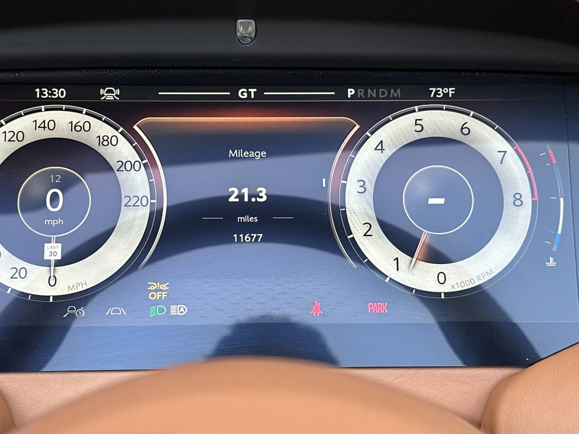 Used 2025 Aston Martin DB12 Convertible RWD image 6