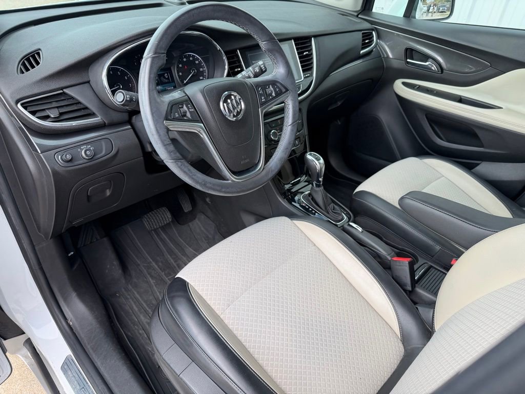 Used 2018 Buick Encore Preferred image 12