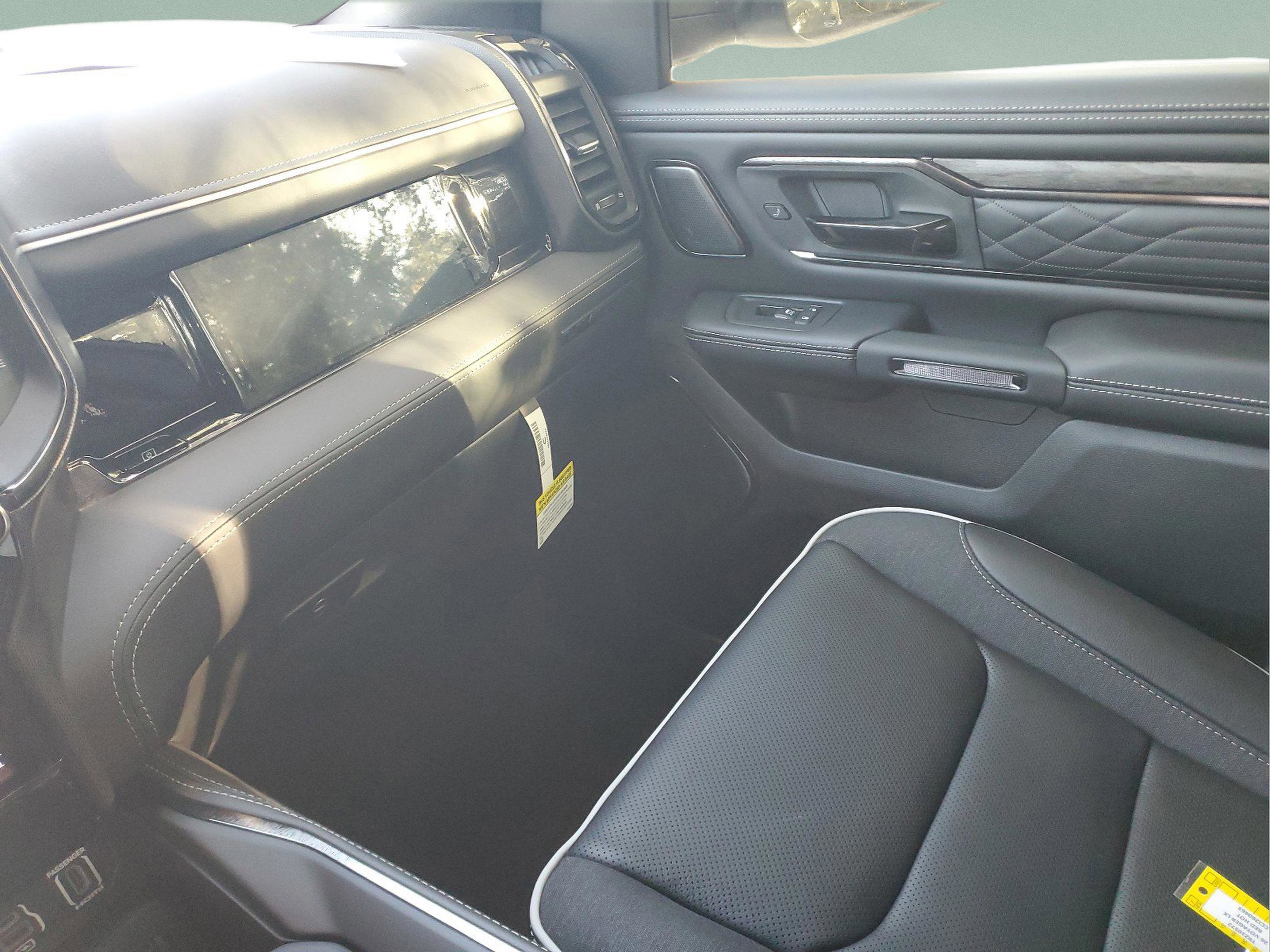 New 2026 RAM 1500 Limited image 12