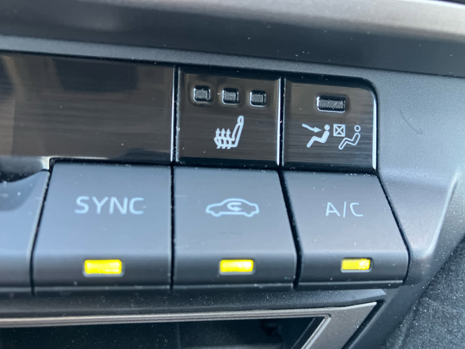 Certified 2025 Toyota Camry XLE FWD image 28
