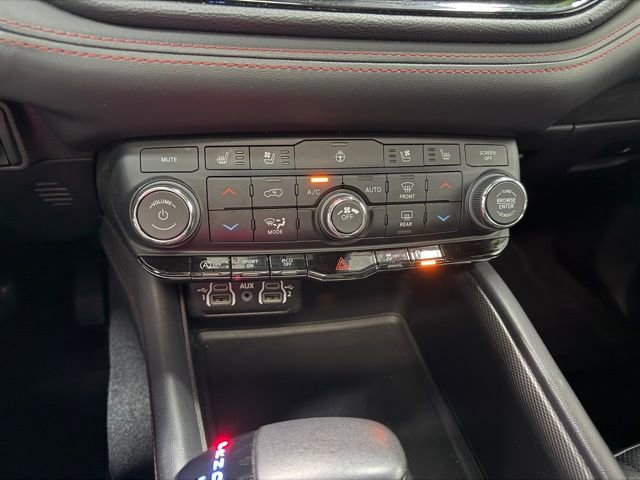 Used 2024 Dodge Durango GT AWD/4WD image 19