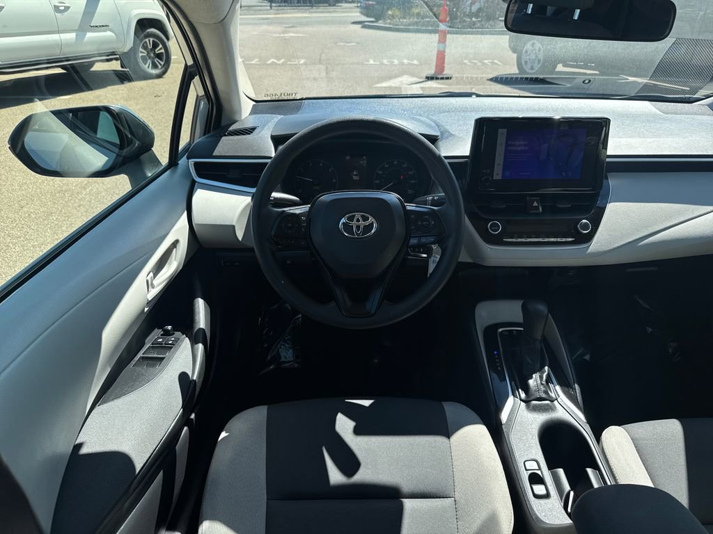 Used 2025 Toyota Corolla LE image 11