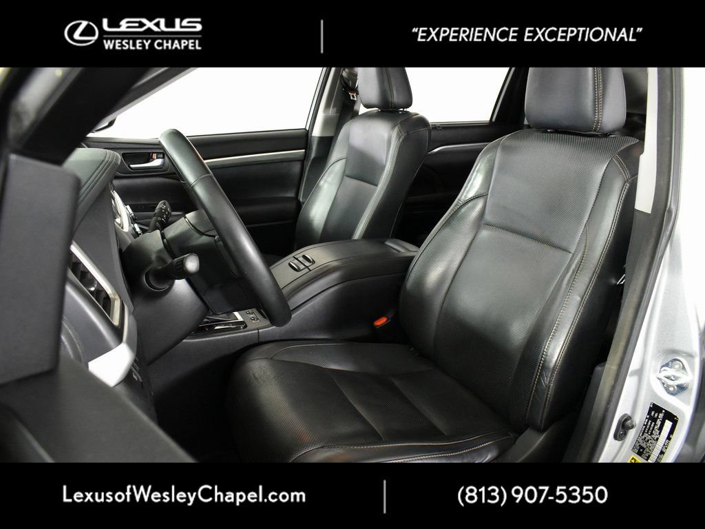 Used 2017 Toyota Highlander Limited image 20