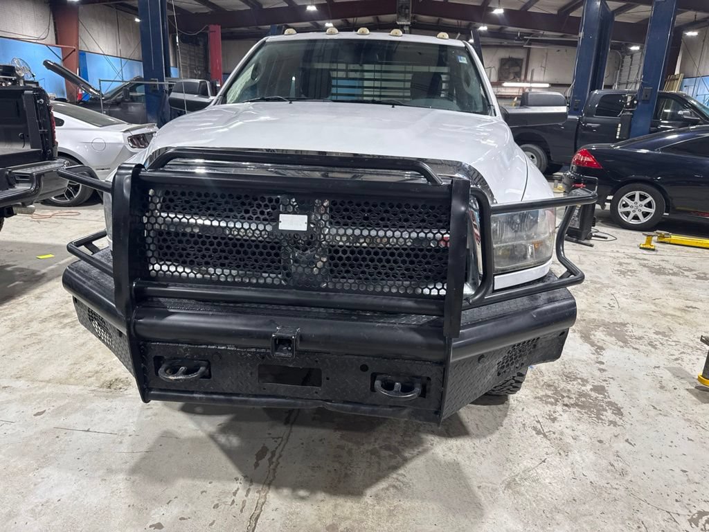 Used 2016 RAM 3500 Tradesman w/ Chrome Appearance Group AWD/4WD image 3