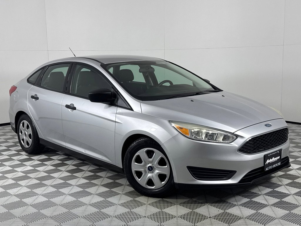 Used 2015 Ford Focus S image 2
