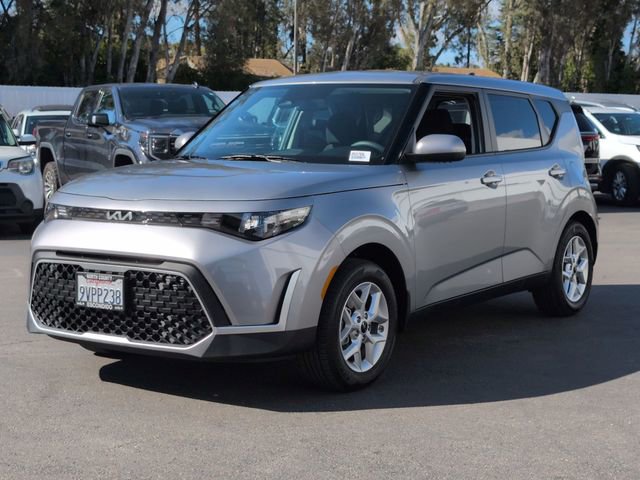 Certified 2025 Kia Soul LX w/ LX Technology Package FWD image 7