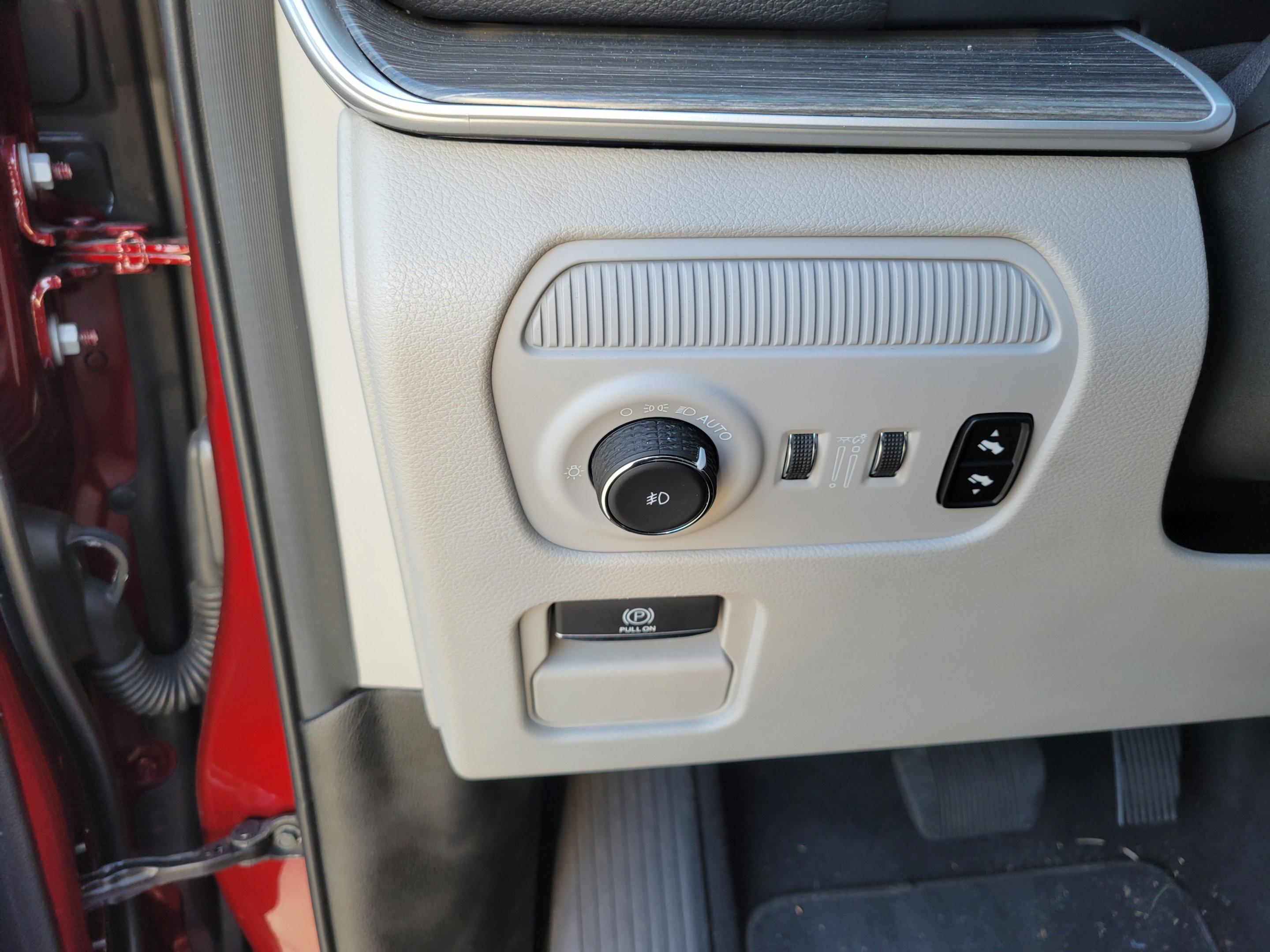 Certified 2023 Jeep Wagoneer Series III w/ Preferred Equipment Group RWD image 26