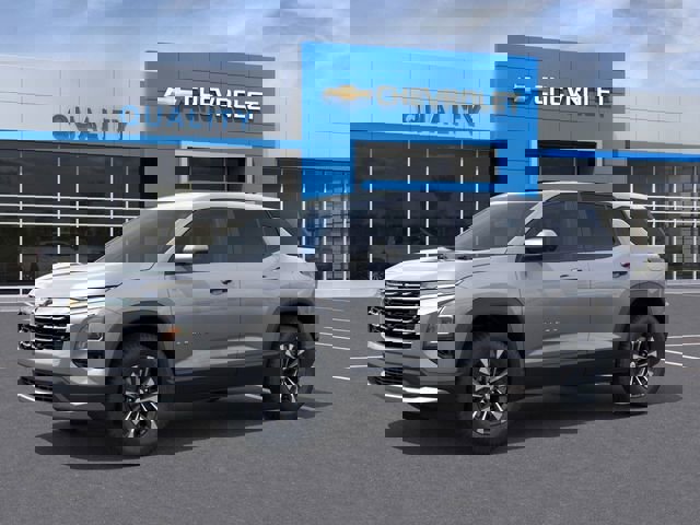 New 2026 Chevrolet Equinox LT w/ Convenience Package II image 2