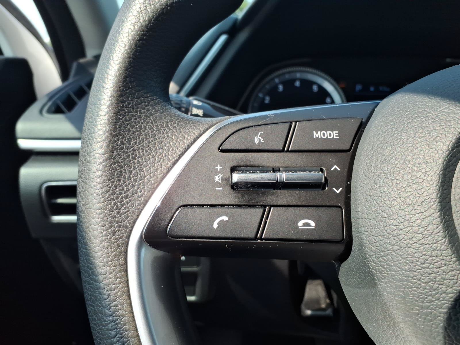 Certified 2023 Hyundai Sonata SE w/ Preferred Accessory Package FWD image 28