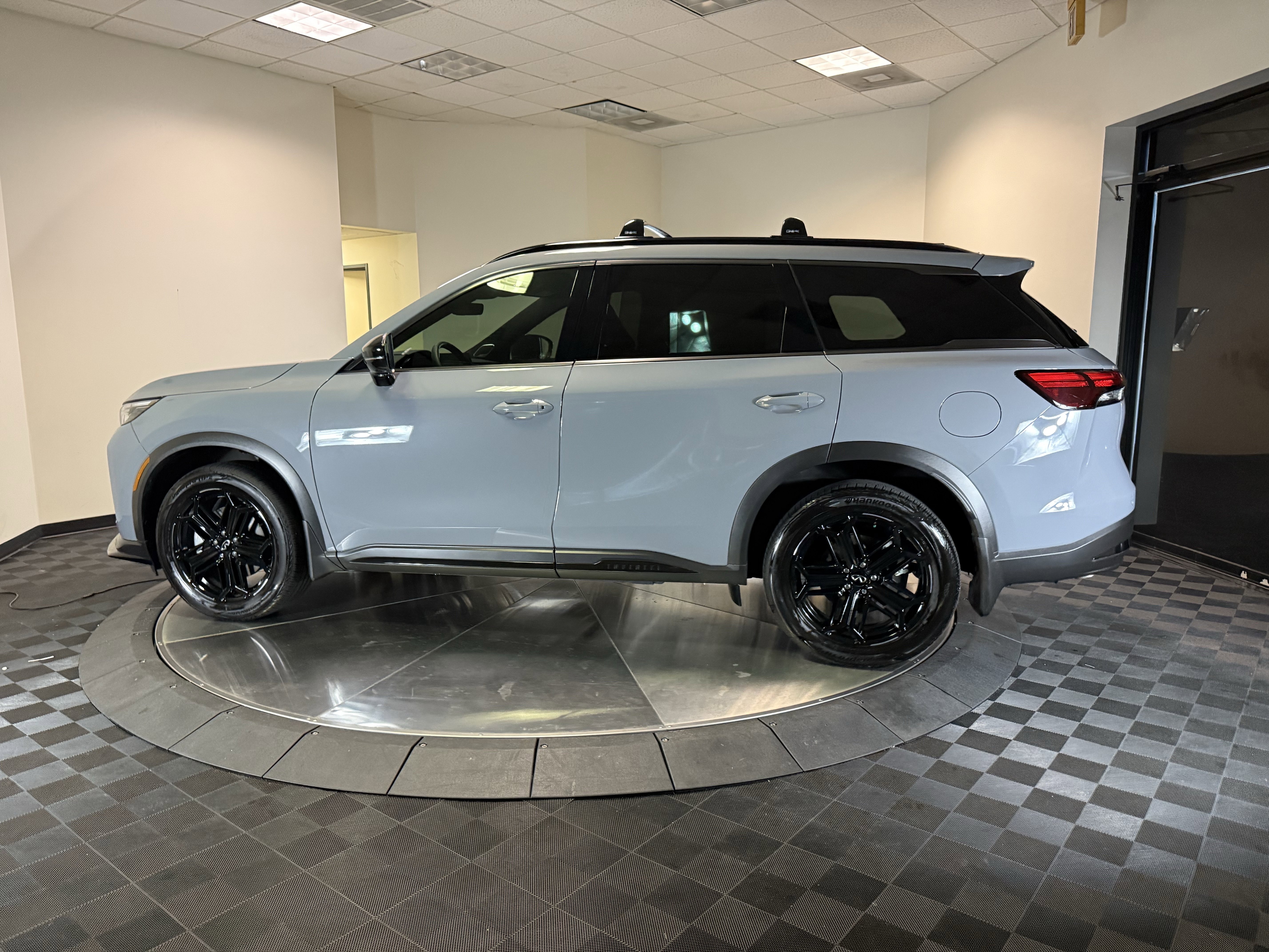 Certified 2026 INFINITI QX60 Sport AWD/4WD image 4