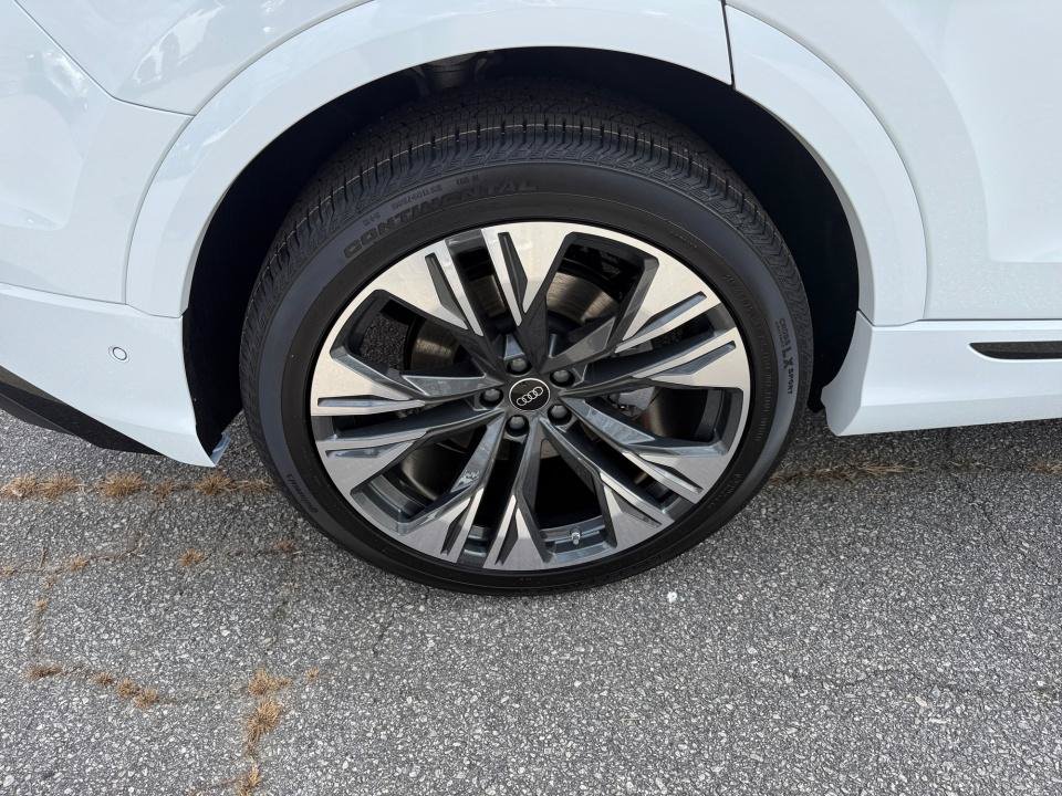 New 2026 Audi Q8 Premium Plus AWD/4WD image 23