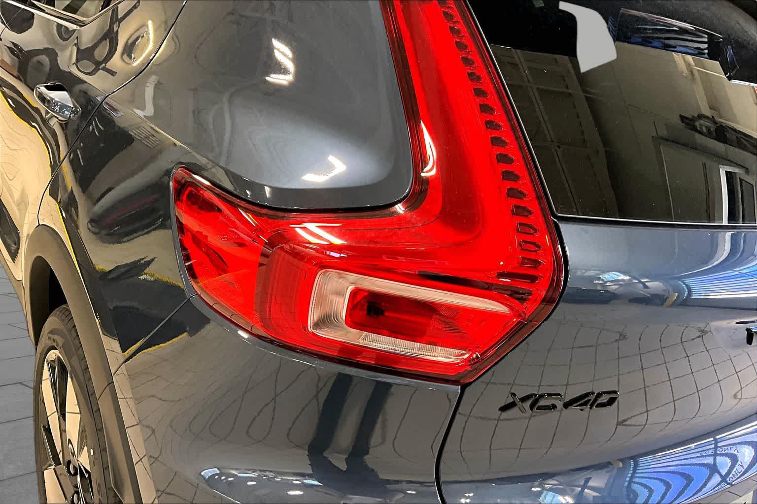 New 2026 Volvo XC40 B5 Ultra w/ Protection Package Premier AWD/4WD image 5
