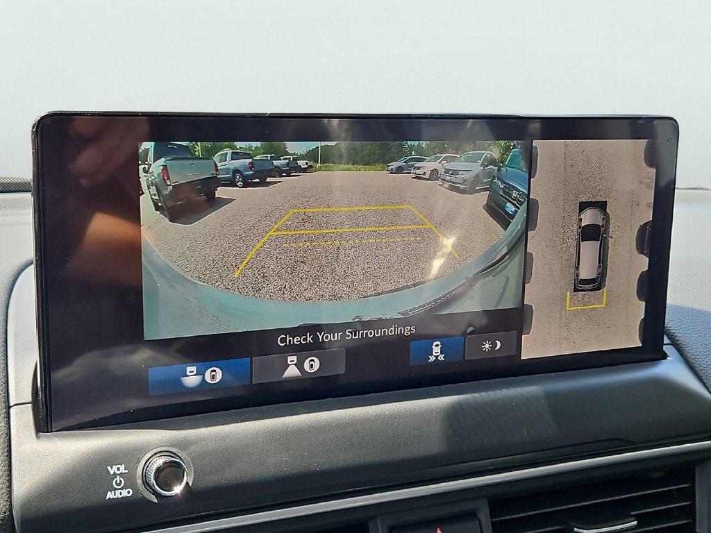 New 2026 Honda Pilot Touring image 8