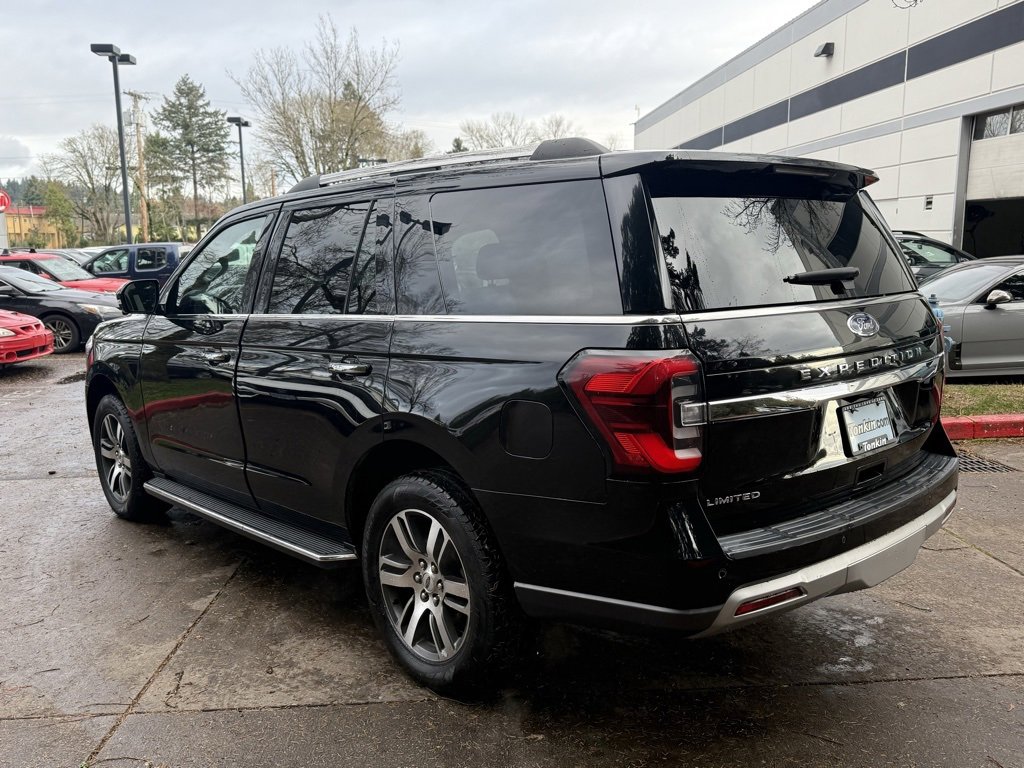 Used 2023 Ford Expedition Limited image 7