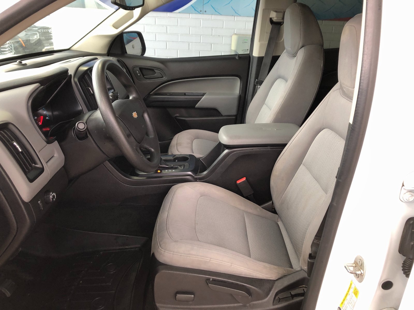 Used 2016 Chevrolet Colorado W/T image 16