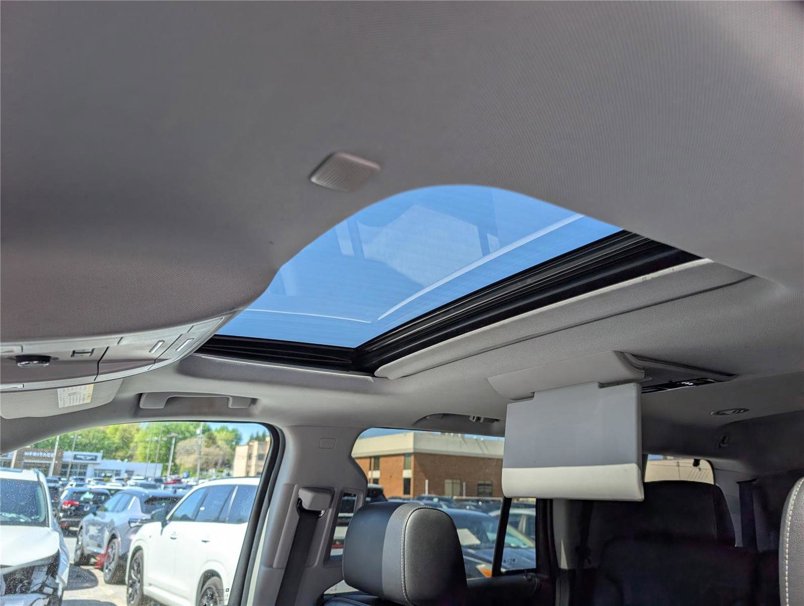 Used 2020 Chevrolet Tahoe LT AWD/4WD image 36