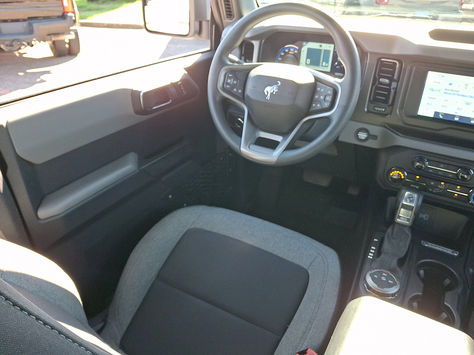 Used 2023 Ford Bronco 4-Door AWD/4WD image 13