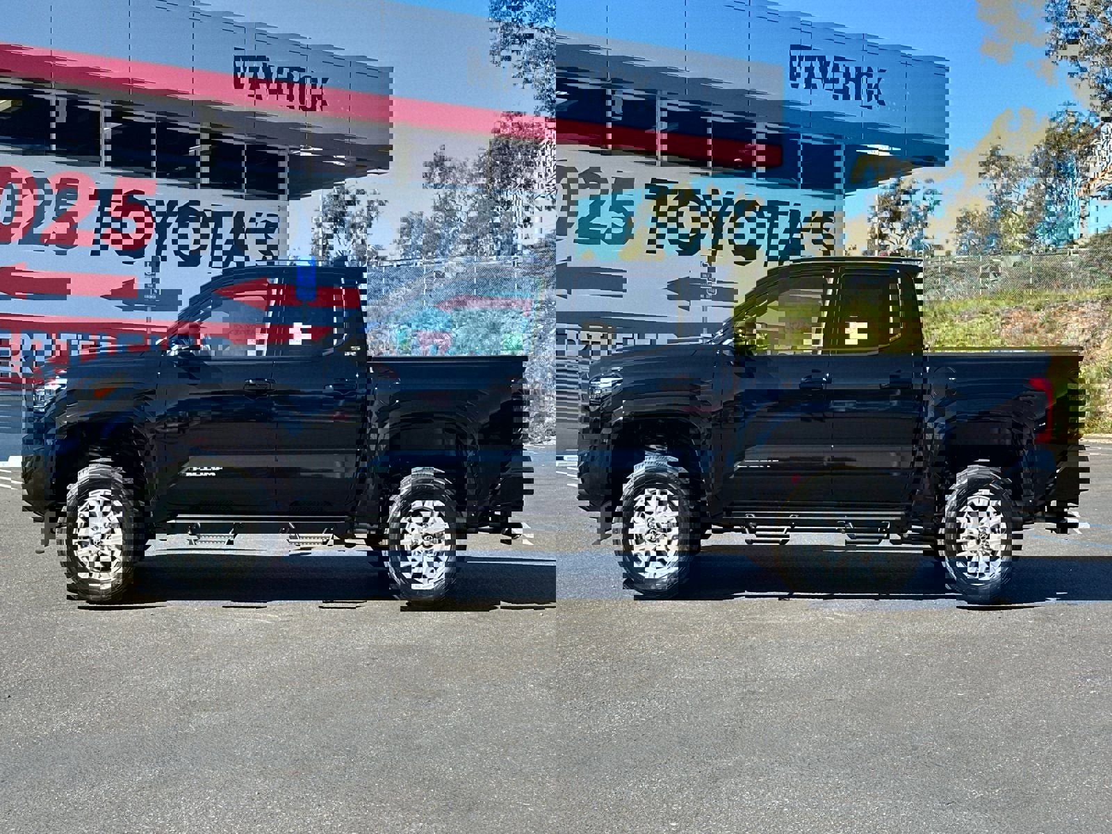 New 2026 Toyota Tacoma SR5 AWD/4WD image 2