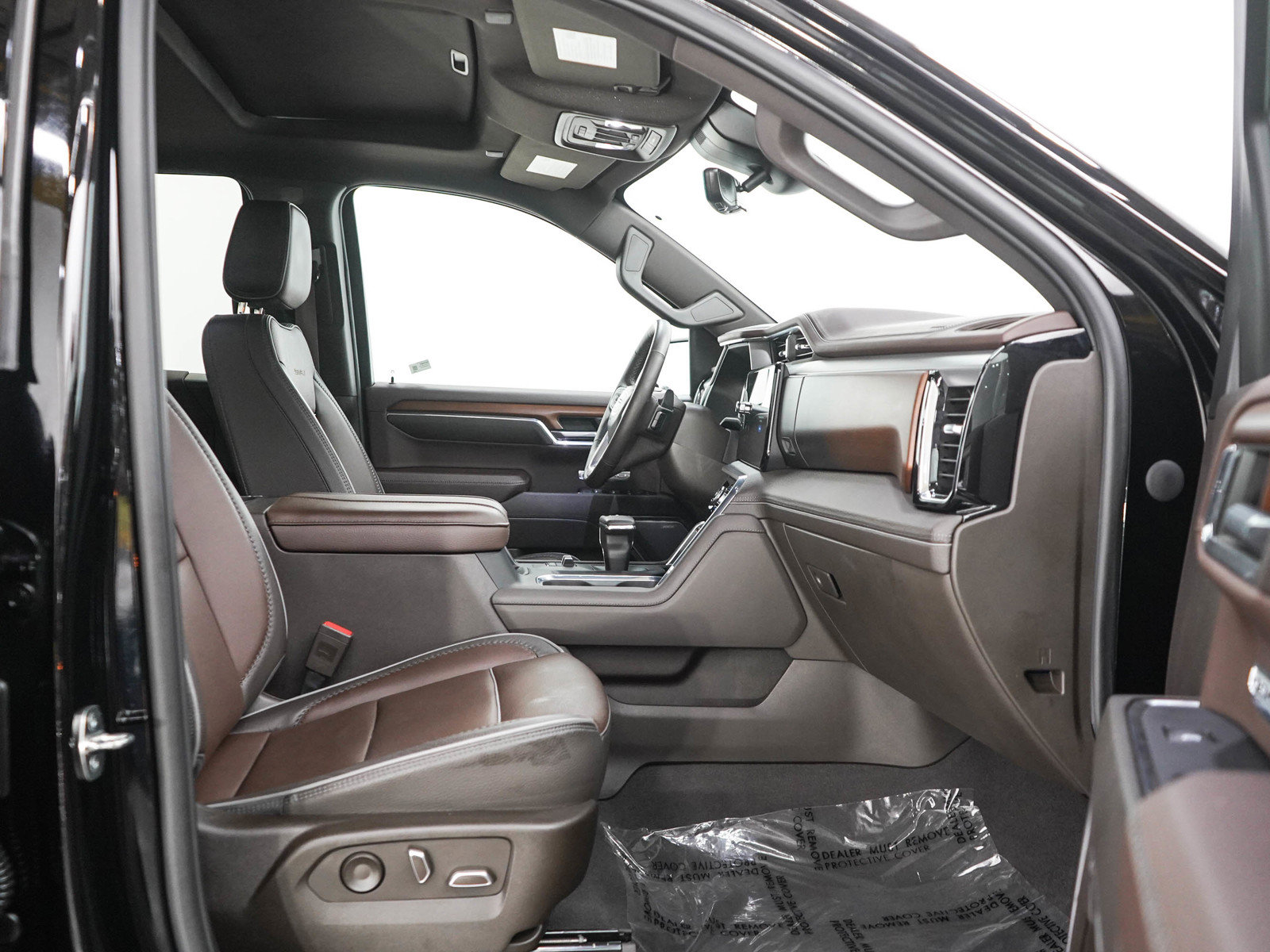 Used 2023 GMC Sierra 1500 Denali w/ Technology Package AWD/4WD image 11