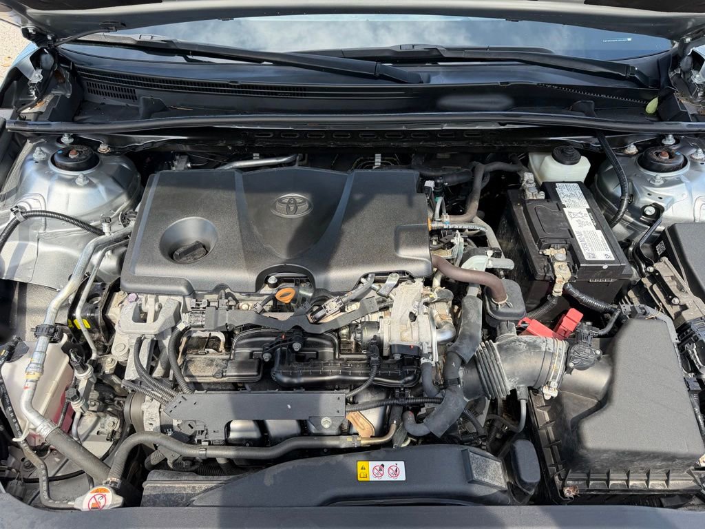 Used 2020 Toyota Camry SE image 11