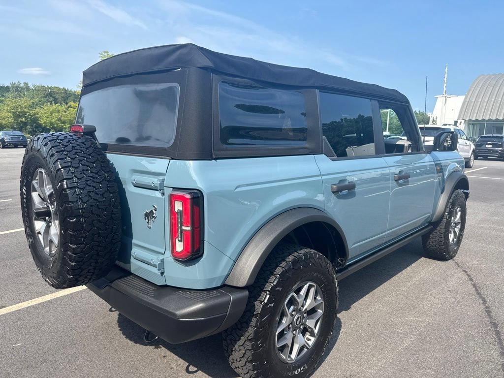 Used 2022 Ford Bronco Badlands AWD/4WD image 6