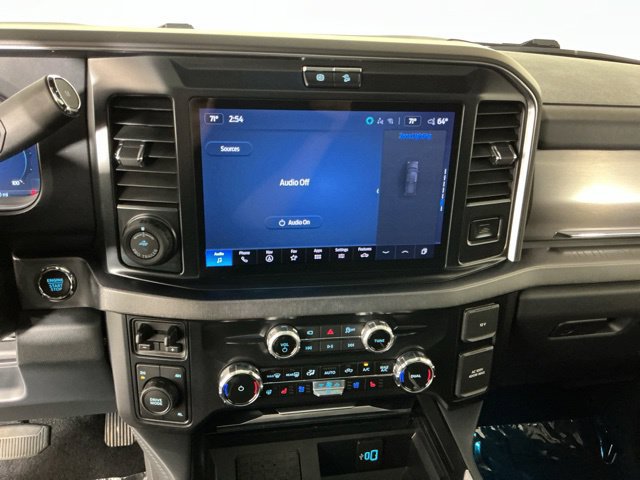 Used 2026 Ford F450 Platinum w/ FX4 Off-Road Package AWD/4WD image 22