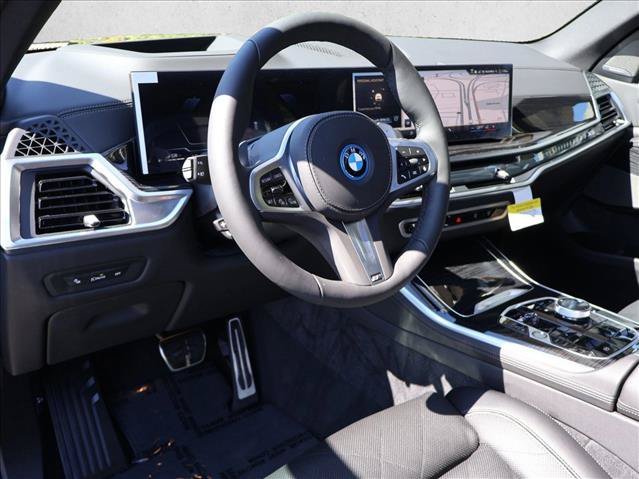 Used 2026 BMW X5 xDrive50e w/ Executive Package AWD/4WD image 3