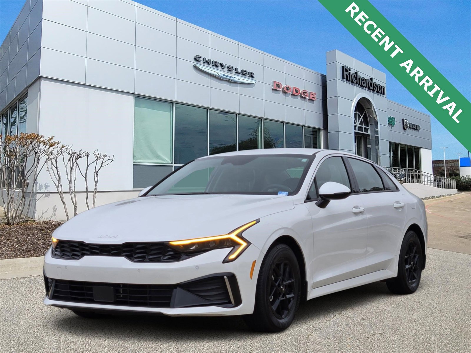 Used 2025 Kia K5 LXS image 2